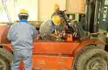 3、为某钢材市场进行现场维修