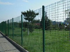 定制安装的厂区防护栏